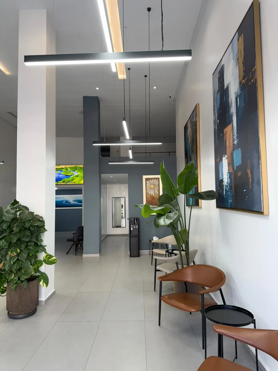 Salle d'attente du Laboratoire Roudani à Casablanca